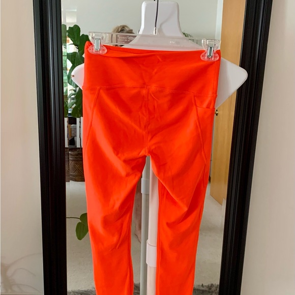 Under Armour Orange Capri Leggings - Picture 4 of 6